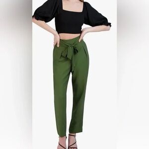 BCBGeneration Green belted relaxed fit pants size M